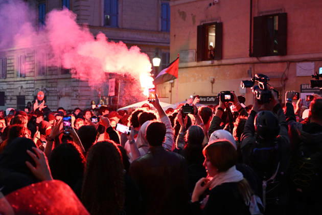 Demonstration against the government in Rome ROME, ITALY - OCTOBER 24: Police officers and water cannon vehicles block a road as anti-government protesters attempt to march toward the prime minister s office, on October 24, 2026 in Rome, Italy. Demonstrators taking part in the protest came face to face with security forces as police prevented them from advancing. Baris Seckin Anadolu Rome Italy. Editorial use only. Please get in touch for any other usage.  Copyright: x2026xAnadoluxBarisxSeckinx