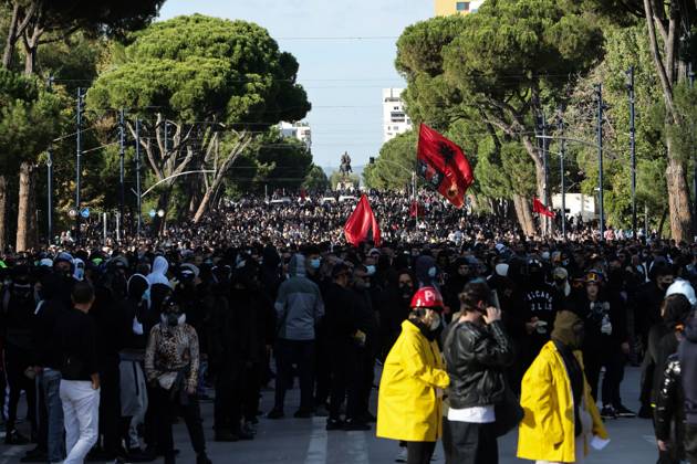 October 24, 2026, Tirana, Albania: TIRANA, ALBANIA, OCTOBER 24, 2026: Demonstrators clash with riot police during an anti-government protest in central Tirana. Protesters throw stones, pyrotechnics and petrol bombs, while police use tear gas, water cannons and rubber bullets. The demonstrations call for Prime Minister Edi Rama™s resignation, increased support for education and greater political accountability. Tirana Albania - ZUMAq101 20261024_zna_q101_368 Copyright: xVlasovxSulajx