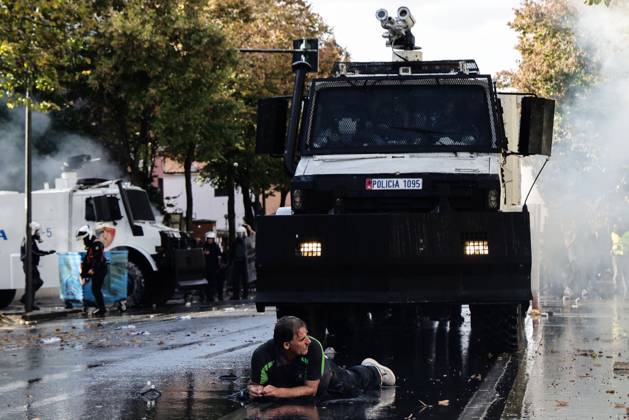 October 24, 2026, Tirana, Albania: TIRANA, ALBANIA, OCTOBER 24, 2026: Demonstrators clash with riot police during an anti-government protest in central Tirana. Protesters throw stones, pyrotechnics and petrol bombs, while police use tear gas, water cannons and rubber bullets. The demonstrations call for Prime Minister Edi Rama™s resignation, increased support for education and greater political accountability. Tirana Albania - ZUMAq101 20261024_zna_q101_370 Copyright: xVlasovxSulajx