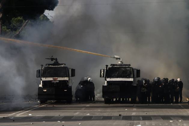 October 24, 2026, Tirana, Albania: TIRANA, ALBANIA, OCTOBER 24, 2026: Demonstrators clash with riot police during an anti-government protest in central Tirana. Protesters throw stones, pyrotechnics and petrol bombs, while police use tear gas, water cannons and rubber bullets. The demonstrations call for Prime Minister Edi Rama™s resignation, increased support for education and greater political accountability. Tirana Albania - ZUMAq101 20261024_zna_q101_357 Copyright: xVlasovxSulajx