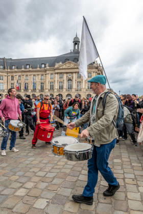 October 24, 2026, Bordeaux, Nouvelle-Aquitaine, France: In Bordeaux, the march on the second day of protests against the rising cost of living initially proceeded peacefully. At the end of the route, violent clashes broke out on the sidelines between groups of demonstrators and law enforcement officers. Projectiles were thrown at riot police, who used tear gas to disperse the groups. Participants in the mobilization also included members of the Yellow Vests movement. Bordeaux France - ZUMAh207 20261024_zip_h207_036 Copyright: xFabricexHebertx