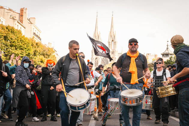 Marseille France Street Protests Musicians play drums at the front of a protest march in Marseille, France on October 24, 2026. Authorities deployed around 70,000 security personnel across France for renewed protests over the cost of living, after unrest a week earlier saw public buildings damaged, hundreds of shops looted and about 2,700 people arrested. Marseille Provence-Alpes-CÃ te France Copyright: xNaelxChahinex