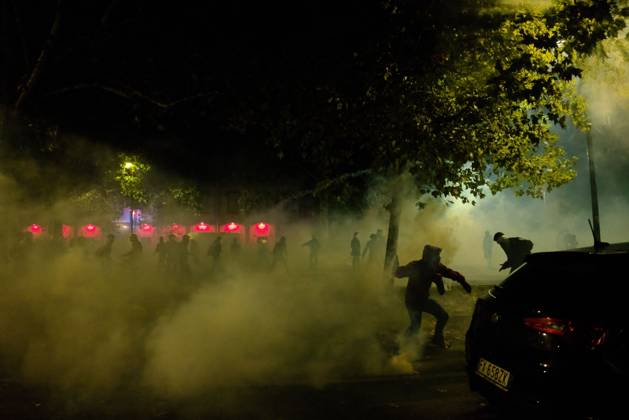 October 24, 2026, Turin, IT: TURIN, ITALY, OCTOBER 24, 2026: Riot police use water cannons and tear gas during confrontations with demonstrators protesting against military rearmament, rising living costs and government policies in Turin. The march begins in Piazza Castello before moving towards northern districts, with clashes occurring as police block protesters from entering streets leading towards the city centre. Turin IT - ZUMAq101 20261024_zna_q101_320 Copyright: xChiaraxAntenuccix