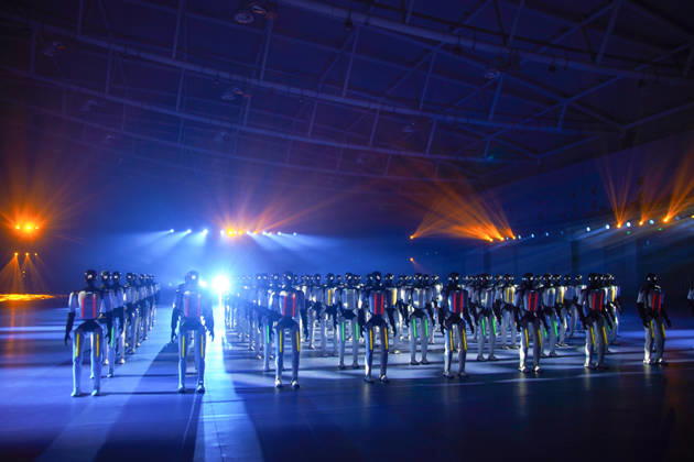 JINAN, CHINA - OCTOBER 24: One hundred and ten domestic humanoid robots perform a synchronized dance to set the Guinness World Record for most robots dancing simultaneously at Jinan Huanghe International Convention and Exhibition Center on October 24, 2026 in Jinan, Shandong Province of China.  Copyright: xVCGx 111676793337