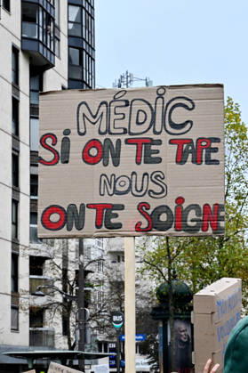 Yellow Vests Protest Act II - Paris Demonstration in favor of purchasing power, the protection of public services, and fiscal and social justice, as part of a nationwide call for mobilisation bringing together former members of the Yellow Vest movement, labor unions, high school and university students. in Paris on October 24, 2026. Photo by Karim Ait Adjedjou ABACAPRESS.COM Paris France  Copyright: xAitxAdjedjouxKarim ABACAx