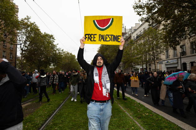 Yellow Vests Protest Act II - Paris Demonstrators take part in a protest against the rising cost of living in Paris, France, on October 24, 2026, marching from Porte d’Italie to Porte de Vincennes after authorities changed the originally agreed route.Photo by Shana Abitbol ABACAPRESS.COM Paris France  Copyright: xAbitbolxShanax xABACAx