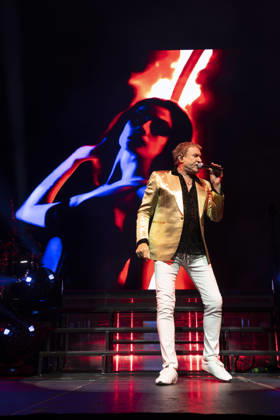 Duran Duran performs at Leeds Arena Simon Le Bon of Duran Duran performs at Leeds Arena, Leeds, England, 24th October 2026 as part of the Free To Love Tour, Credit:Mike Gray MIKE GRAY - B4227 Avalon United Kingdom, England, Leeds, Leeds Arena  Copyright: xMikexGrayx xMIKExGRAYx-xB4227x xAvalonx 1146307003