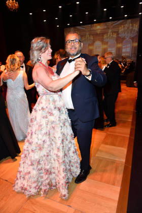 Cheryl Shepard with her husband Nikolaus Okonkwo at the 2026 Leipzig Opera Ball at the Leipzig Opera on October 24, 2026