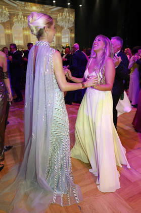 Verena Kerth and Annemarie Eilfeld at the 31st Leipzig Opera Ball 2026 at the Leipzig Opera House, Leipzig, October 24, 2026 Foto:xR.xStoffelsx xFuturexImagex opernball2026_6103