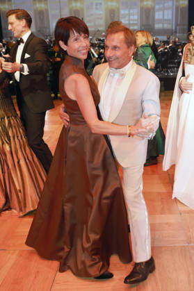 Richy Müller with his wife Christl Stumhofer at the 31st Leipzig Opera Ball 2026 at the Leipzig Opera, Leipzig, October 24, 2026 Foto:xR.xStoffelsx xFuturexImagex opernball2026_6083