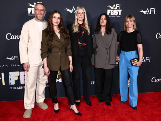 2026 AFI Fest - Special Screening Of Independent Film Company s Tangles HOLLYWOOD, LOS ANGELES, CALIFORNIA, USA - OCTOBER 24: Seth Rogen, Lauren Miller, Leah Nelson, Abbi Jacobson and Jennifer Ray arrive at the 2026 AFI (American Film Institute) Fest Presented By Canva - Special Screening Of Independent Film Company s Tangles held at TCL Chinese 6 Theatres at Ovation Hollywood on October 24, 2026 in Hollywood, Los Angeles, California, United States. Hollywood TCL Chinese 6 Theatres at Ovation Hollywood California United States Copyright: xXavierxCollin ImagexPressxAgencyx
