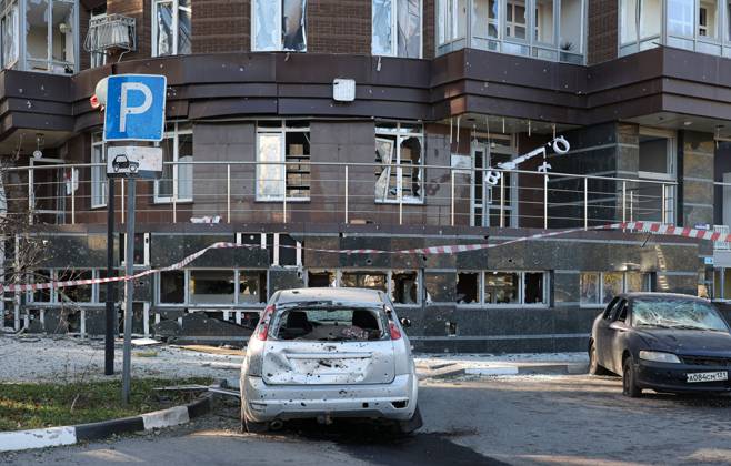 Russia Ukraine Drone Attack 9273053 25.10.2026 A view shows a damaged residential building after a massive drone attack in the course of Russia s military operation in Ukraine, in Belgorod, Russia. Two persons were killed and 14 others were injured in a reported strike by the Ukrainian Armed Forces on October 25. Taisia Liskovets Sputnik Belgorod Russia  Copyright: xTaisiaxLiskovetsx