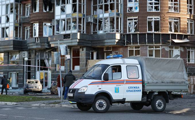 Russia Ukraine Drone Attack 9273059 25.10.2026 A view shows a residential building damaged in a massive drone attack amid Russia s military operation in Ukraine, in Belgorod, Russia. Two persons were killed and 14 others were injured in a reported strike by the Ukrainian Armed Forces on October 25. Taisia Liskovets Sputnik Belgorod Russia  Copyright: xTaisiaxLiskovetsx
