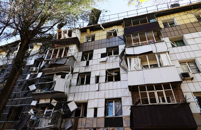 Russia Ukraine Drone Attack 9273083 25.10.2026 A view shows a residential building damaged in a massive drone attack amid Russia s military operation in Ukraine, in Belgorod, Russia. Two persons were killed and 14 others were injured in a reported strike by the Ukrainian Armed Forces on October 25. Taisia Liskovets Sputnik Belgorod Russia  Copyright: xTaisiaxLiskovetsx