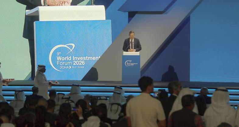 Doha Qatar World Investment Forum Adrian Finighan, English presenter and ceremony moderator, delivers remarks at a podium during the World Investment Forum in Doha, Qatar, on October 25, 2026. The ninth World Investment Forum, organized by UN Trade and Development (UNCTAD) and hosted by Qatar from October 25 to 27 under the theme Investing in the Future, brings together government officials, investors and business leaders to discuss international investment, sustainable development and economic resilience. Doha Baladiyat ad Dawhah Qatar Copyright: xSidhickxKannurx