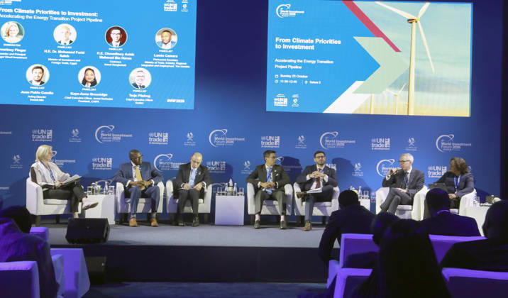 Doha Qatar World Investment Forum Speakers take part in a panel discussion on investment priorities during the World Investment Forum in Doha, Qatar, on October 25, 2026. The ninth World Investment Forum, organized by UN Trade and Development (UNCTAD) and hosted by Qatar from October 25 to 27 under the theme Investing in the Future, brings together government officials, investors and business leaders to discuss international investment, sustainable development and economic resilience. Doha Baladiyat ad Dawhah Qatar Copyright: xSidhickxKannurx