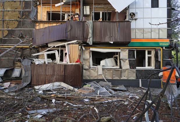 Russia Ukraine Drone Attack 9273069 25.10.2026 A view shows a building damaged in a massive drone attack amid Russia s military operation in Ukraine, in Belgorod, Russia. Two persons were killed and 14 others were injured in a reported strike by the Ukrainian Armed Forces on October 25. Taisia Liskovets Sputnik Belgorod Russia  Copyright: xTaisiaxLiskovetsx