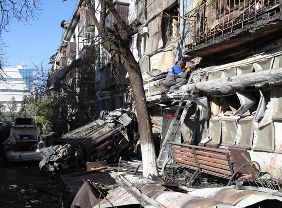 Russia Ukraine Drone Attack 9273070 25.10.2026 A view shows a residential building damaged in a massive drone attack amid Russia s military operation in Ukraine, in Belgorod, Russia. Two persons were killed and 14 others were injured in a reported strike by the Ukrainian Armed Forces on October 25. Taisia Liskovets Sputnik Belgorod Russia  Copyright: xTaisiaxLiskovetsx