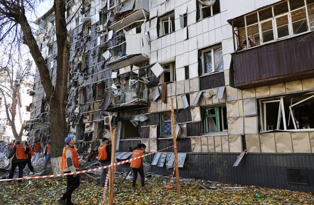 Russia Ukraine Drone Attack 9273081 25.10.2026 People work at the site of a residential building damaged in a massive drone attack amid Russia s military operation in Ukraine, in Belgorod, Russia. Two persons were killed and 14 others were injured in a reported strike by the Ukrainian Armed Forces on October 25. Taisia Liskovets Sputnik Belgorod Russia  Copyright: xTaisiaxLiskovetsx