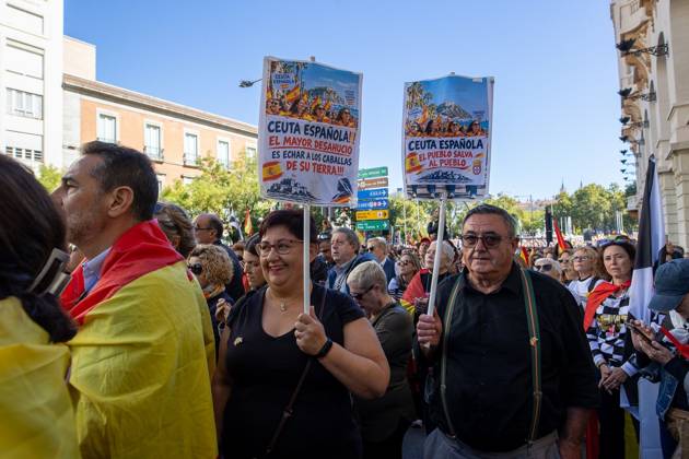 Restoration of social normalcy in Ceuta. MADRID, SPAIN OCTOBER 25, 2026: Thousands of people in Madrid have rallied in support of the demands made by women from Ceuta known locally as caballas who are calling for a return to normalcy in the autonomous city. Madrid MADRID Spain Copyright: x xC.xCarvajalx xJNAxPressx
