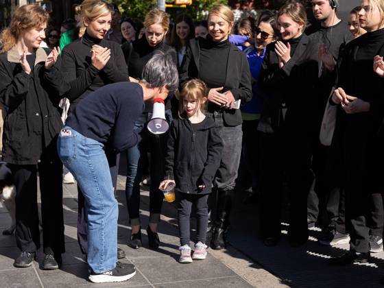 NYC Look-Alike Contest for Elizabeth Holmes and Nathan Fielder NYC Look-Alike Contest for Elizabeth Holmes and Nathan Fielder, Washington Square Park, NY. 25 Oct 2026 Pictured: Elizabeth Holmes and Nathan Fielder Look-Alike Contest.  Copyright: xThexMegaxAgencyxMayer xMEGAx