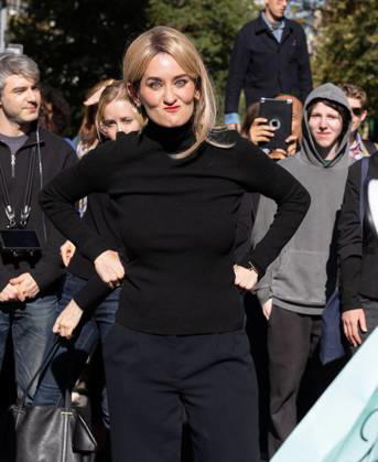 NYC Look-Alike Contest for Elizabeth Holmes and Nathan Fielder NYC Look-Alike Contest for Elizabeth Holmes and Nathan Fielder, Washington Square Park, NY. 25 Oct 2026 Pictured: Elizabeth Holmes and Nathan Fielder Look-Alike Contest-Winner.  Copyright: xThexMegaxAgencyxMayer xMEGAx