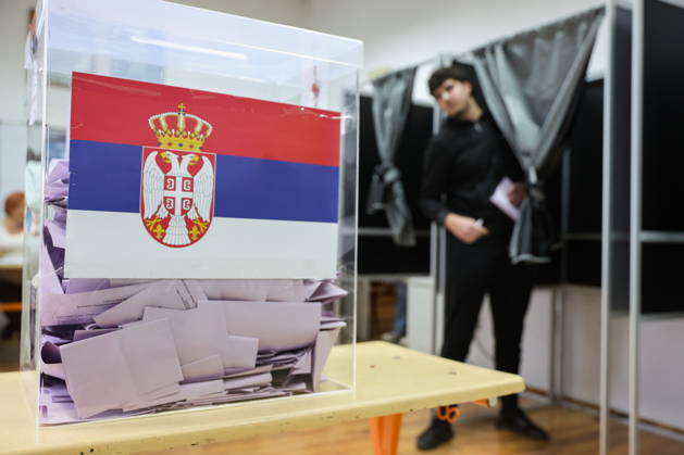 SERBIA, BELGRADE - OCTOBER 25, 2026: A ballot box is seen at a polling station during the 2026 Serbian parliamentary election. On 25 October, the Serbs went to the polls to elect members of the country s unicameral parliament, Narodna Skupshtina Belgrade Serbia  - ZUMAt113 20261025_zaa_t113_355 Copyright: xAlexanderxRyuminx