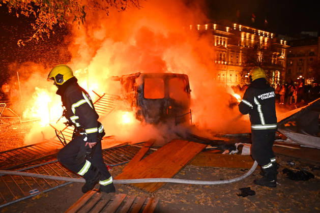 October 26, 2026, Belgrade, Belgrade, Serbia: Demonstrators set cars on fire at the former pro-VuÄiÄ‡ camp site in Belgrade, on the night of the Serbian elections on 25 October, 2026 Belgrade Serbia - ZUMAa256 20261026_zip_a256_010 Copyright: xDanielxAlfoldix