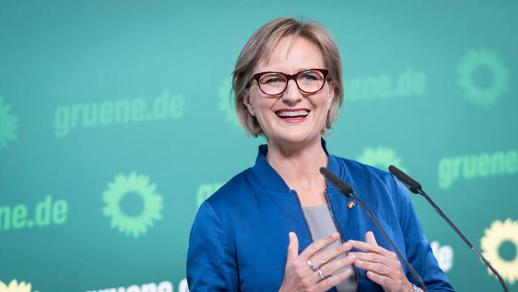 Party Chairwoman Franziska Brantner at the regular press conference on current issues at party headquarters Press conference with Federal Chairwoman Franziska Brantner, Alliance 90 The Greens, Berlin, Berlin, Germany, party headquarters