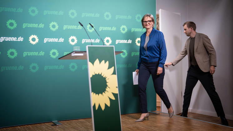 Party Chairwoman Franziska Brantner at the regular press conference on current issues at party headquarters Press conference with Federal Chairwoman Franziska Brantner, Alliance 90 The Greens, Berlin, Berlin, Germany, party headquarters