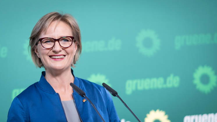 Party Chairwoman Franziska Brantner at the regular press conference on current issues at party headquarters Press conference with Federal Chairwoman Franziska Brantner, Alliance 90 The Greens, Berlin, Berlin, Germany, party headquarters