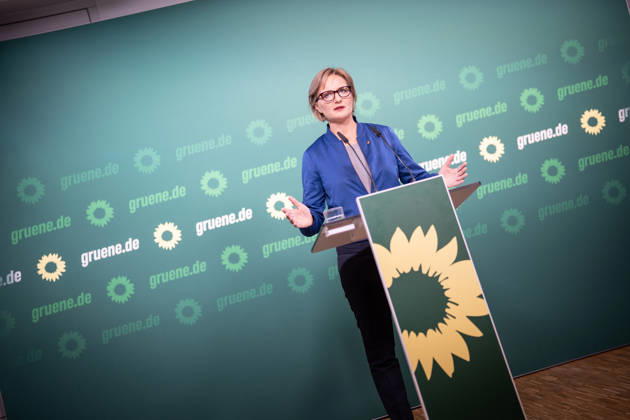 Party Chairwoman Franziska Brantner at the regular press conference on current issues at party headquarters Press conference with Federal Chairwoman Franziska Brantner, Alliance 90 The Greens, Berlin, Berlin, Germany, party headquarters