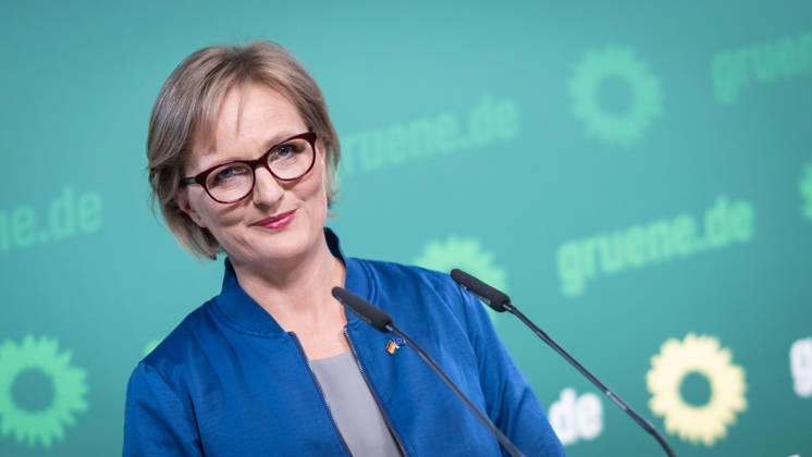 Party Chairwoman Franziska Brantner at the regular press conference on current issues at party headquarters Press conference with Federal Chairwoman Franziska Brantner, Alliance 90 The Greens, Berlin, Berlin, Germany, party headquarters
