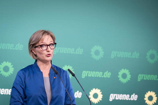 Party Chairwoman Franziska Brantner at the regular press conference on current issues at party headquarters Press conference with Federal Chairwoman Franziska Brantner, Alliance 90 The Greens, Berlin, Berlin, Germany, party headquarters