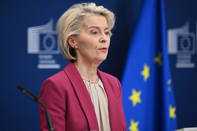 European Commission officials make joint press statement on comprehensive review in Brussels BRUSSELS, BELGIUM - OCTOBER 26: European Commission President Ursula von der Leyen (C), Commissioner Piotr Serafin (L), and Catherine Day (R), Chair of the High-Level Group on the Future of the Public Service of the Commission, deliver a press statement following the handover of a report prepared by external experts on the comprehensive review of the Commission in Brussels, Belgium on October 26, 2026. Dursun Aydemir Anadolu Brussels Belgium. Editorial use only. Please get in touch for any other usage.  Copyright: x2026xAnadoluxDursunxAydemirx