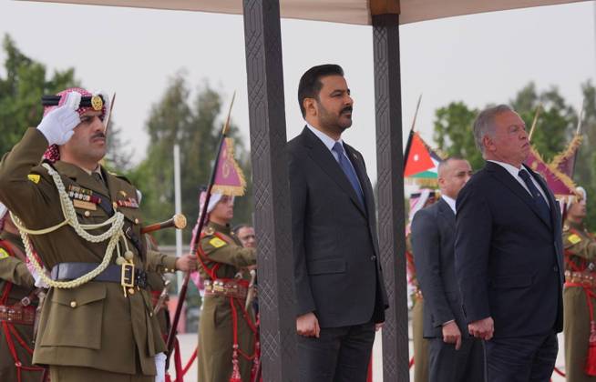 Iraqi Prime Minister Ali Falih al-Zaidi in Jordan AMMAN, JORDAN - OCTOBER 26 : (----EDITORIAL USE ONLY - MANDATORY CREDIT - IRAQI PRIME MINISTER S OFFICE PRESS HANDOUT - NO MARKETING NO ADVERTISING CAMPAIGNS - DISTRIBUTED AS A SERVICE TO CLIENTS----) Iraqi Prime Minister Ali Falih al-Zaidi is welcomed with an official ceremony by King Abdullah II at Marka Military Airport during his official visit to Amman, Jordan, on October 26. Iraqi Prime Minister s Office Press Handout Anadolu Amman Jordan. Editorial use only. Please get in touch for any other usage.  Copyright: x2026xAnadoluxIraqixPrimexMinister sxOfficexPressx xHandoutx