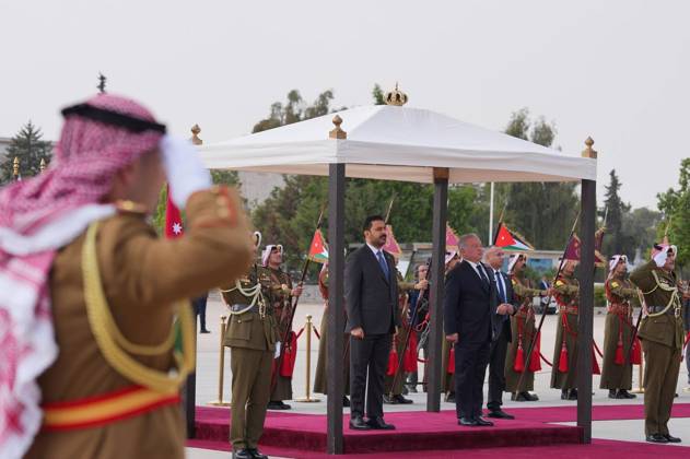 Iraqi Prime Minister Ali Falih al-Zaidi in Jordan AMMAN, JORDAN - OCTOBER 26 : (----EDITORIAL USE ONLY - MANDATORY CREDIT - IRAQI PRIME MINISTER S OFFICE PRESS HANDOUT - NO MARKETING NO ADVERTISING CAMPAIGNS - DISTRIBUTED AS A SERVICE TO CLIENTS----) Iraqi Prime Minister Ali Falih al-Zaidi is welcomed with an official ceremony by King Abdullah II at Marka Military Airport during his official visit to Amman, Jordan, on October 26. Iraqi Prime Minister s Office Press Handout Anadolu Amman Jordan. Editorial use only. Please get in touch for any other usage.  Copyright: x2026xAnadoluxIraqixPrimexMinister sxOfficexPressx xHandoutx