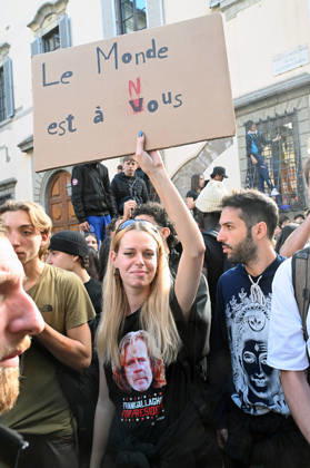 October 26, 2026, Florence, Italia, Italy: Students protest against the Minister of Education and his school policies, Florence, October 26, 2026 Florence Italy  - ZUMAa289 20261026_zia_a289_192 Copyright: xAleandroxBiagiantix xAgfx