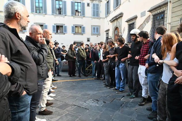October 26, 2026, Florence, Italia, Italy: Students protest against the Minister of Education and his school policies, Florence, October 26, 2026 Florence Italy  - ZUMAa289 20261026_zia_a289_193 Copyright: xAleandroxBiagiantix xAgfx