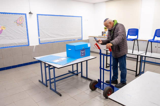 Preparations continue for upcoming Knesset parliamentary elections in Israel TEL AVIV, ISRAEL - OCTOBER 26: Ballot boxes are set up at the A.D. Gordon school in the Herzliya district of Tel Aviv, Israel, on October 26, 2026. Preparations continue for the upcoming Knesset parliamentary elections scheduled for October 27. Voting will take place tomorrow, running from 07:00 to 22:00 local time. Nir Keidar Anadolu Tel Aviv Israel. Editorial use only. Please get in touch for any other usage.  Copyright: x2026xAnadoluxNirxKeidarx
