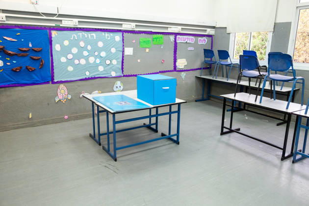 Preparations continue for upcoming Knesset parliamentary elections in Israel TEL AVIV, ISRAEL - OCTOBER 26: Ballot boxes are set up at the A.D. Gordon school in the Herzliya district of Tel Aviv, Israel, on October 26, 2026. Preparations continue for the upcoming Knesset parliamentary elections scheduled for October 27. Voting will take place tomorrow, running from 07:00 to 22:00 local time. Nir Keidar Anadolu Tel Aviv Israel. Editorial use only. Please get in touch for any other usage.  Copyright: x2026xAnadoluxNirxKeidarx