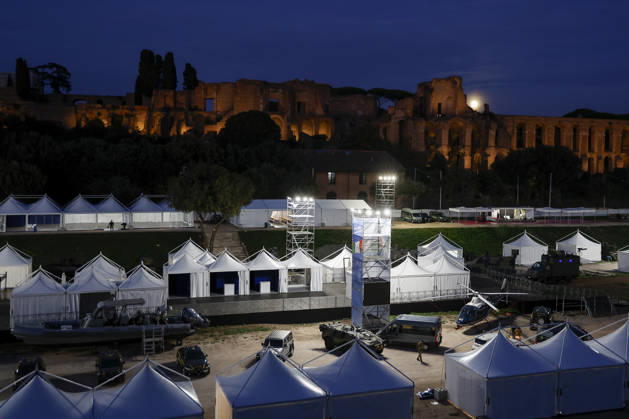 Full moon rising in Rome ROME, ITALY, OCTOBER 26: The full moon rises behind the Palatine hill overlooking the Circus Maximus, where preparations for the upcoming Italian Armed Forces Day are in progress in Rome, Italy, on October 26, 2026. Riccardo De Luca Anadolu Rome Italy. Editorial use only. Please get in touch for any other usage.  Copyright: x2026xAnadoluxRiccardoxDexLucax