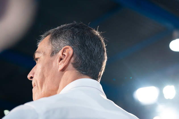 Sánchez Speaks at a Pre-Campaign Event in Gijón The secretary-general of the PSOE and Prime Minister, Pedro Sánchez, speaks at a pre-campaign event for the party on October 26, 2026, in Gijón, Asturias, Spain. Prime Minister Pedro Sánchez visits Gijón, combining an institutional agenda with a key pre-campaign event ahead of the upcoming general election on November 29. OCTOBER 26, 2026 Gijón, Asturias Gijón, Asturias, Spain Copyright: xJuanxVegax 7871781