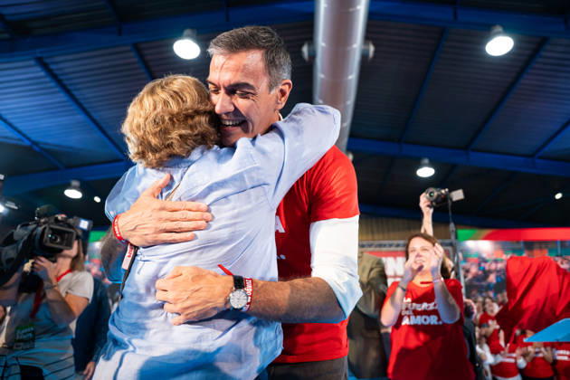 Sánchez Speaks at a Pre-Campaign Event in Gijón The secretary-general of the PSOE and Prime Minister, Pedro Sánchez, speaks at a pre-campaign event for the party on October 26, 2026, in Gijón, Asturias, Spain. Prime Minister Pedro Sánchez visits Gijón, combining an institutional agenda with a key pre-campaign event ahead of the upcoming general election on November 29. OCTOBER 26, 2026 Gijón, Asturias Gijón, Asturias, Spain Copyright: xJuanxVegax 7871784