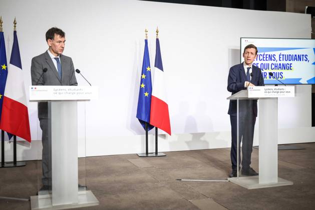 Paris, France le 26 octobre 2026 - Edouard Geffray, ministre de l Education nationale, et Philippe Baptiste, ministre de l Enseignement superieur, de la Recherche et de l Espace, presentent lors d une conference de presse les conclusions de la consultation nationale lyceenne et de la concertation relative Ã l orientation et a Parcoursup. Ils detaillent egalement les reponses aux attentes exprimees par les lyceens et les etudiants afin d ameliorer leurs conditions d apprentissage et d etude - Edouard Geffray, Minister of National Education, and Philippe Baptiste, Minister of Higher Education, Research and Space, present at a press conference the conclusions of the national high school consultation and the consultation on orientation and Par  Copyright: xSebastienxTOUBONx