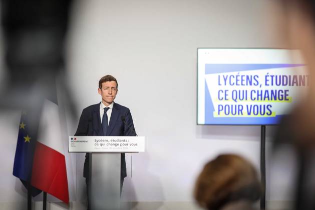 Paris, France le 26 octobre 2026 - Edouard Geffray, ministre de l Education nationale, et Philippe Baptiste, ministre de l Enseignement superieur, de la Recherche et de l Espace, presentent lors d une conference de presse les conclusions de la consultation nationale lyceenne et de la concertation relative Ã l orientation et a Parcoursup. Ils detaillent egalement les reponses aux attentes exprimees par les lyceens et les etudiants afin d ameliorer leurs conditions d apprentissage et d etude - Edouard Geffray, Minister of National Education, and Philippe Baptiste, Minister of Higher Education, Research and Space, present at a press conference the conclusions of the national high school consultation and the consultation on orientation and Par  Copyright: xSebastienxTOUBONx