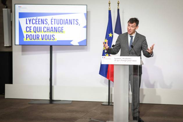 Paris, France le 26 octobre 2026 - Edouard Geffray, ministre de l Education nationale, et Philippe Baptiste, ministre de l Enseignement superieur, de la Recherche et de l Espace, presentent lors d une conference de presse les conclusions de la consultation nationale lyceenne et de la concertation relative Ã l orientation et a Parcoursup. Ils detaillent egalement les reponses aux attentes exprimees par les lyceens et les etudiants afin d ameliorer leurs conditions d apprentissage et d etude - Edouard Geffray, Minister of National Education, and Philippe Baptiste, Minister of Higher Education, Research and Space, present at a press conference the conclusions of the national high school consultation and the consultation on orientation and Par  Copyright: xSebastienxTOUBONx