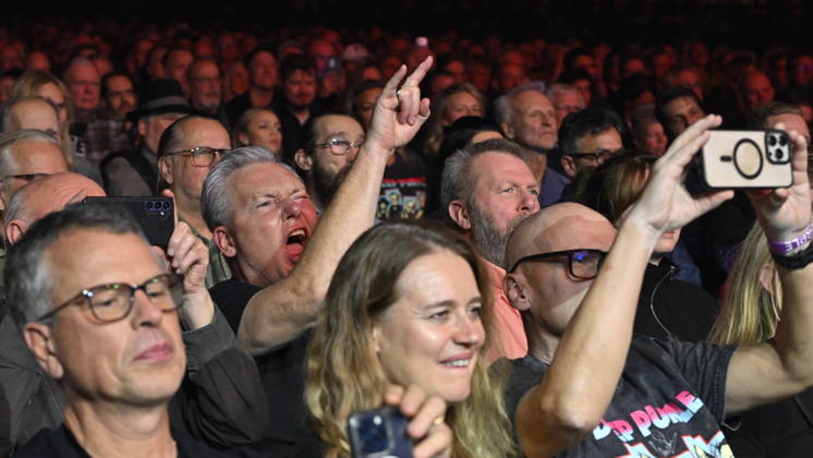 STOCKHOLM, SWEDEN 20261026 Audience and fans as the British hard rock band Deep Purple performs at Avicii Arena, STOCKHOLM, SWEDEN x10040x  Copyright: xAndersxWiklund TTx DEEP PURPLE PA AVICII ARENA LGcIQ2CfOP4