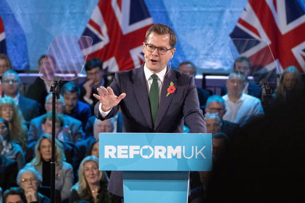 October 26, 2026, London, United Kingdom: Robert Jenrick attends the Reform UK s Economic Rescue Plan Press Conference in London. London United Kingdom  - ZUMAs197 20261026_aaa_s197_276 Copyright: xJamesxWarrenx