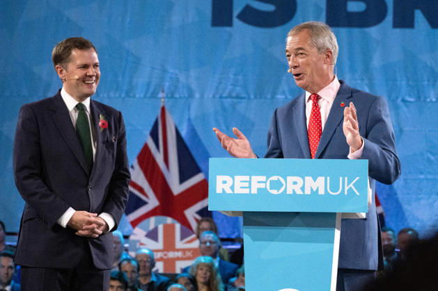October 26, 2026, London, United Kingdom: Robert Jenrick and Nigel Farage at the Reform UK s Economic Rescue Plan Press Conference in London. London United Kingdom - ZUMAs197 20261026_aaa_s197_264 Copyright: xJamesxWarrenx